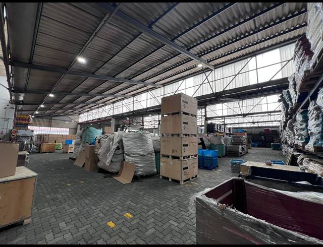 2,053M² WAREHOUSE TO LET IN BLACKHEATH INDUSTRIAL
